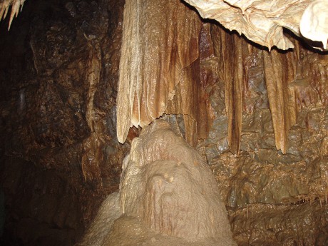 94. Záclony v Amatérské jeskyni.jpg