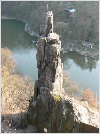 ten nový kříž si zaslouží ten nový kříž si zaslouží